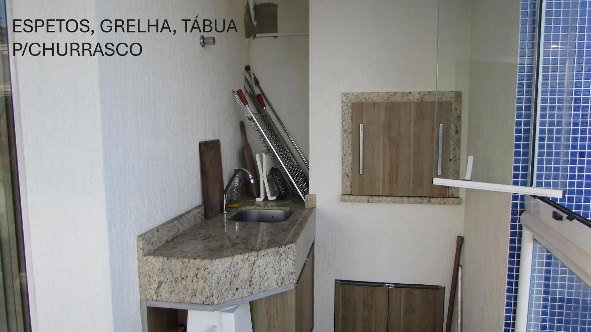 봄비나스 Cobertura Alba Rosa 아파트 0*,  브라질