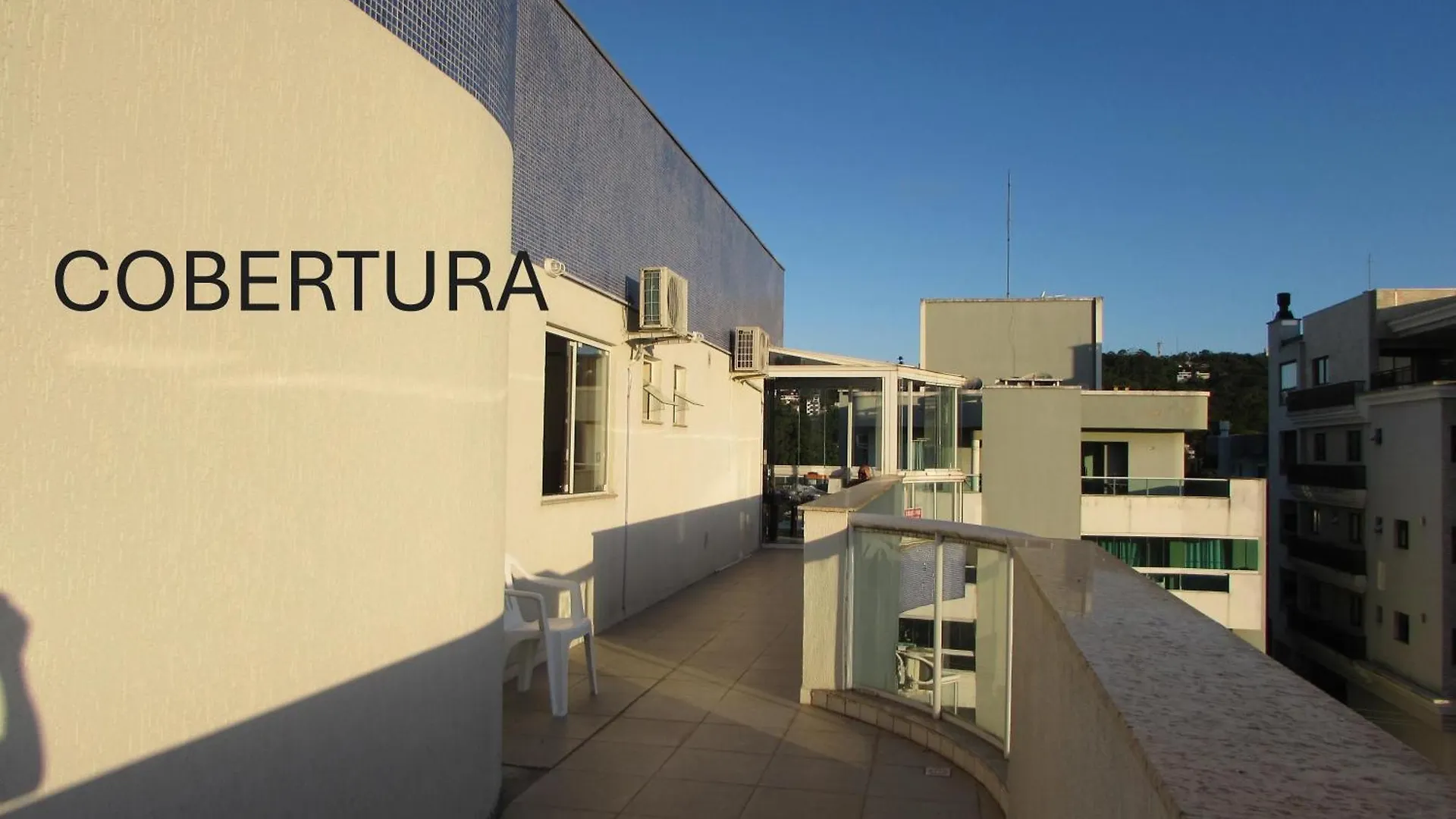 봄비나스 Cobertura Alba Rosa 아파트
